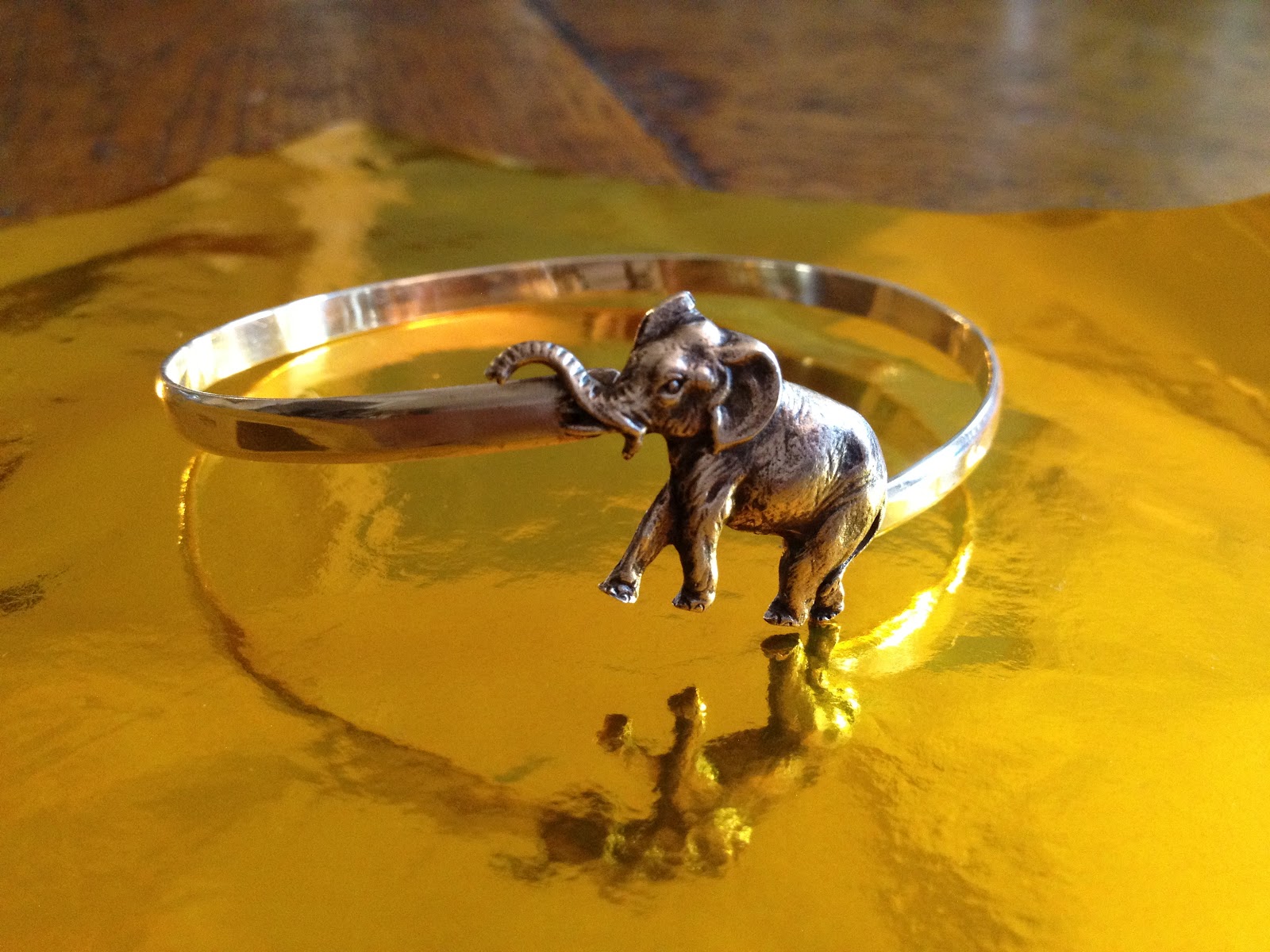 carving and casting GUNDA RISES TO THE OCCASION